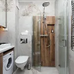 דירה Aleja Solidarnosci 60b With Ac & Balcony By Renters ורשה